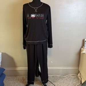 EV1 Black Love Pajama Set Soft Stretchy Lightweight Lounge Wear Sz L NWOT